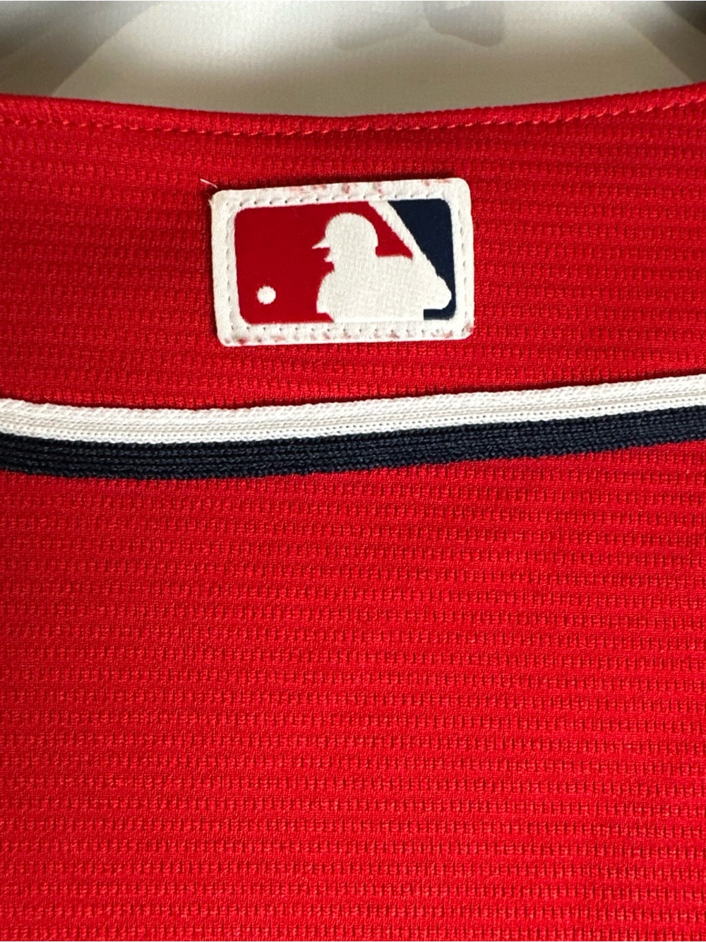 Majestic Women’s Washington Nationals Red Baseball Jersey - Picture 7 of 9